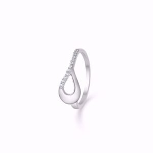 0005315_hvidguld-ring-i-9kt-med-zirkonia-8382608_550