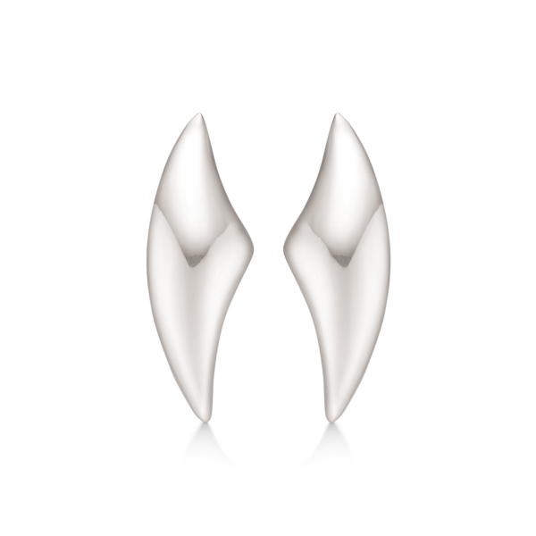 Silverörhängen med rodiumpläterade avlånga ögon.