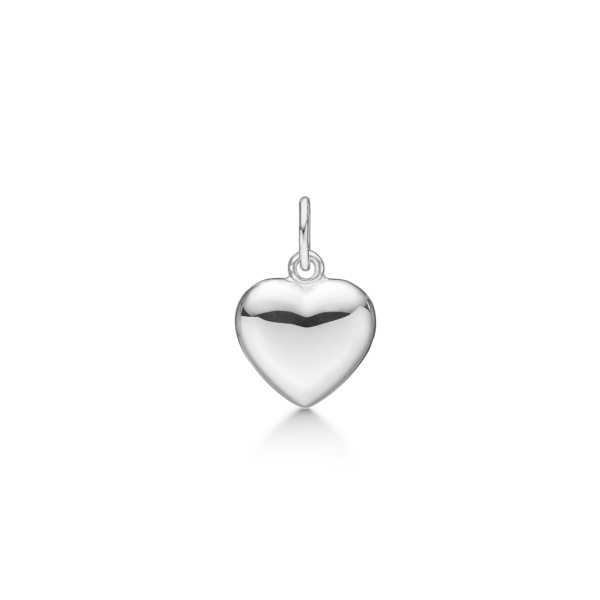 Hjärta i silver. Mått: 8,5 x 8 mm.