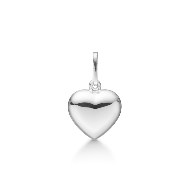 Hjärta i silver. Mått: 11 x 10 mm.