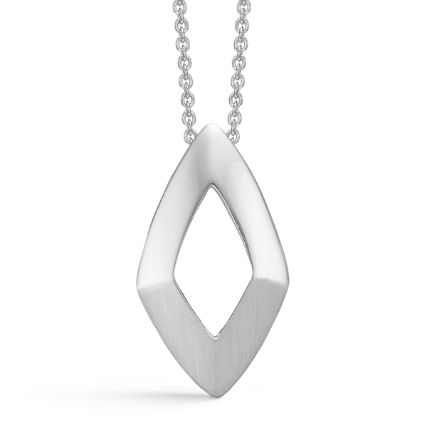 Silverhalsband rodinerat fyrkantigt på sned Kedjan är rodinerat silver i längd 42-45 cm.