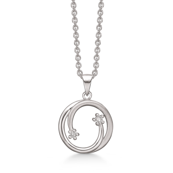 Silverhalsband rodiumpläterat 1 glänsande och en matt rosett med diamant i slutet 42-45 cm.