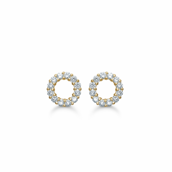 8 kt. öronknäppar i guld cirkel med facetterad zirkon i kanten. Mått: 18,32 x 18,32 mm.