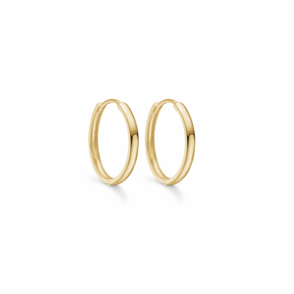 Kreolörhängen i guld 8 karat. 2,2 x 20 mm.